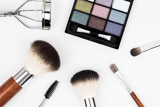 makeup brushes, makeup, brushes, cosmetics, eye shadow, bristles, beauty, eyelash curler, flat lay, composition, makeup, híbridos makeup, makeup, makeup, makeup, cosmetics, cosmetics, beauty