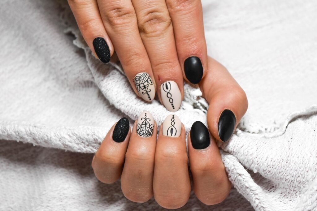 hand, nail, thumb, leather, manicure, nails, nail polish, nails hybrid, toiletry bag, painted, varnishing, woman, lacquer, hybrid lacquer, care, nail, manicure, nails, nails, nails, nails, nails