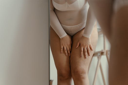 Descubra se os cremes para celulite realmente funcionam em. Saiba quais ativos como cafeína e retinol são eficazes e o que é apenas promessa de marketing.